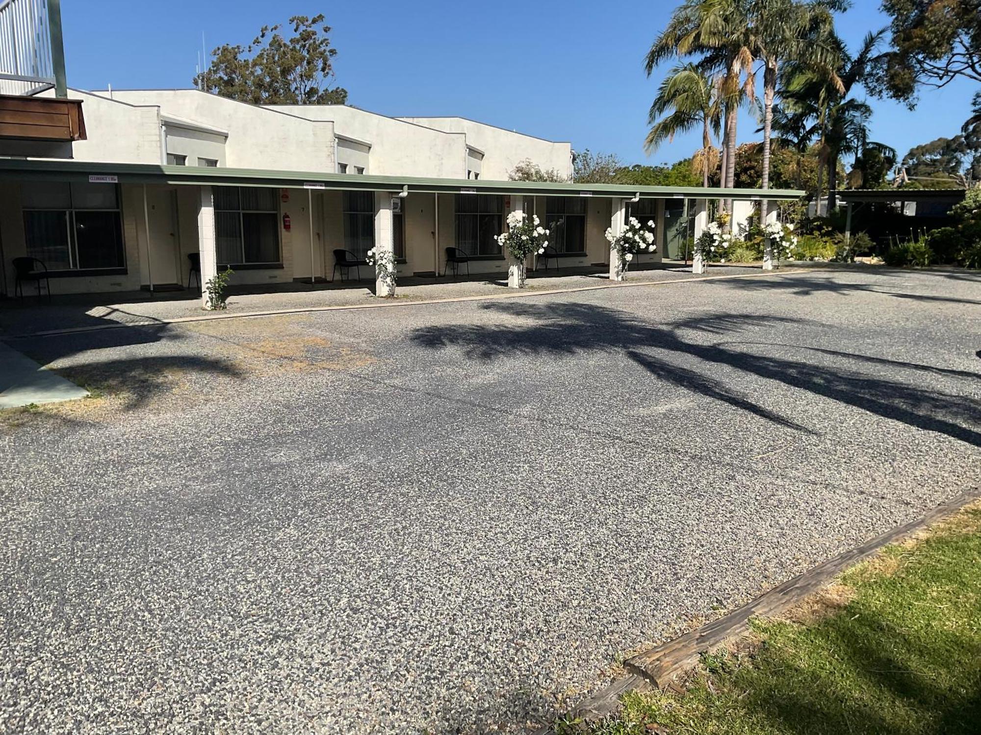 The Silver Bream Motel & Self Contained Units Mallacoota Εξωτερικό φωτογραφία